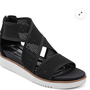 Easy Spirit Whitney ultra lightweight sandal with round open toe size 7.5 NWT